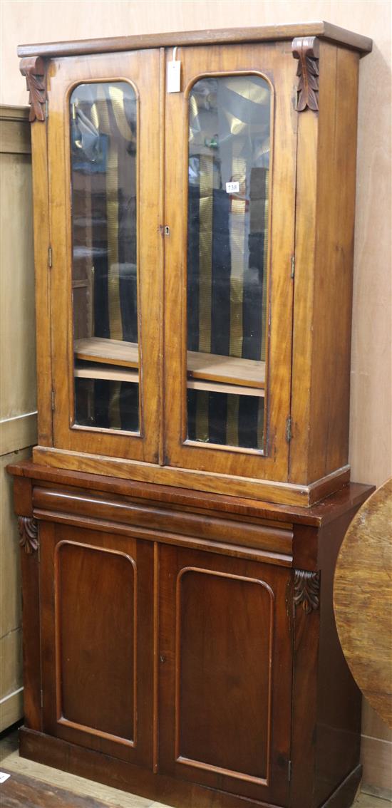 A Victorian mahogany bookcase W.92cm